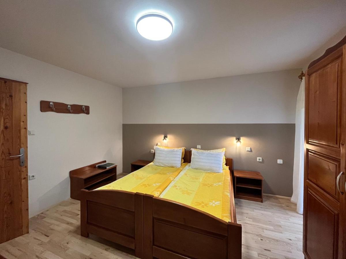 Na Logu - Farm Stay Ambroz Gregorc Solčava Exterior foto